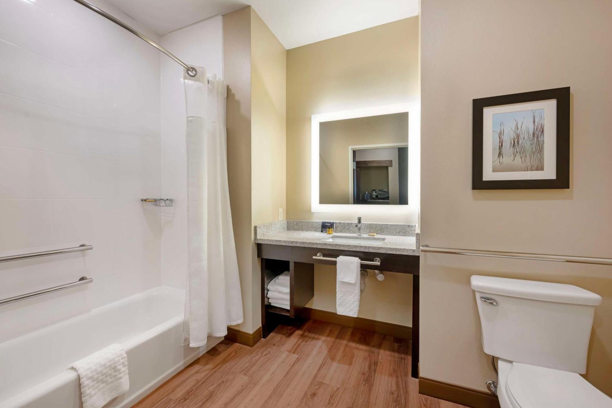 Best Western Plus Lakeview Hotel Madison Zewnętrze zdjęcie